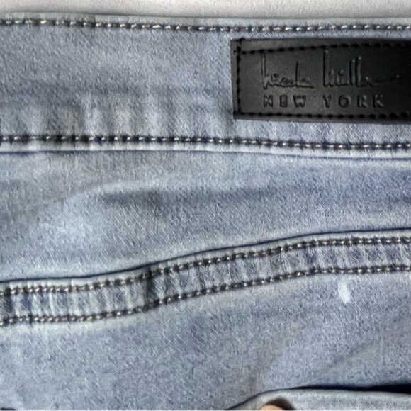 Nicole miller New York Stylish Gray Jean Shorts - Picture 6 of 7